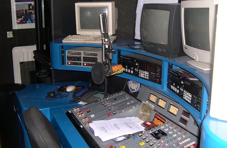 RGR FM cockpit 1